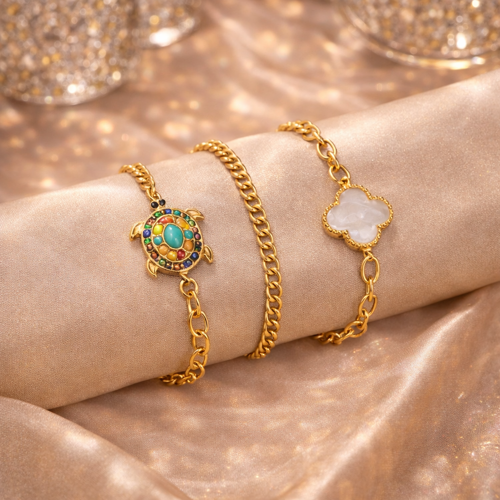Gold finish Turtle & Clover Bracelet for Women 3 in 1